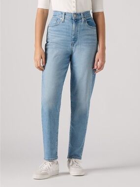 LEVI’S High Waisted Mom Jean Light Wash Denim W32 L29